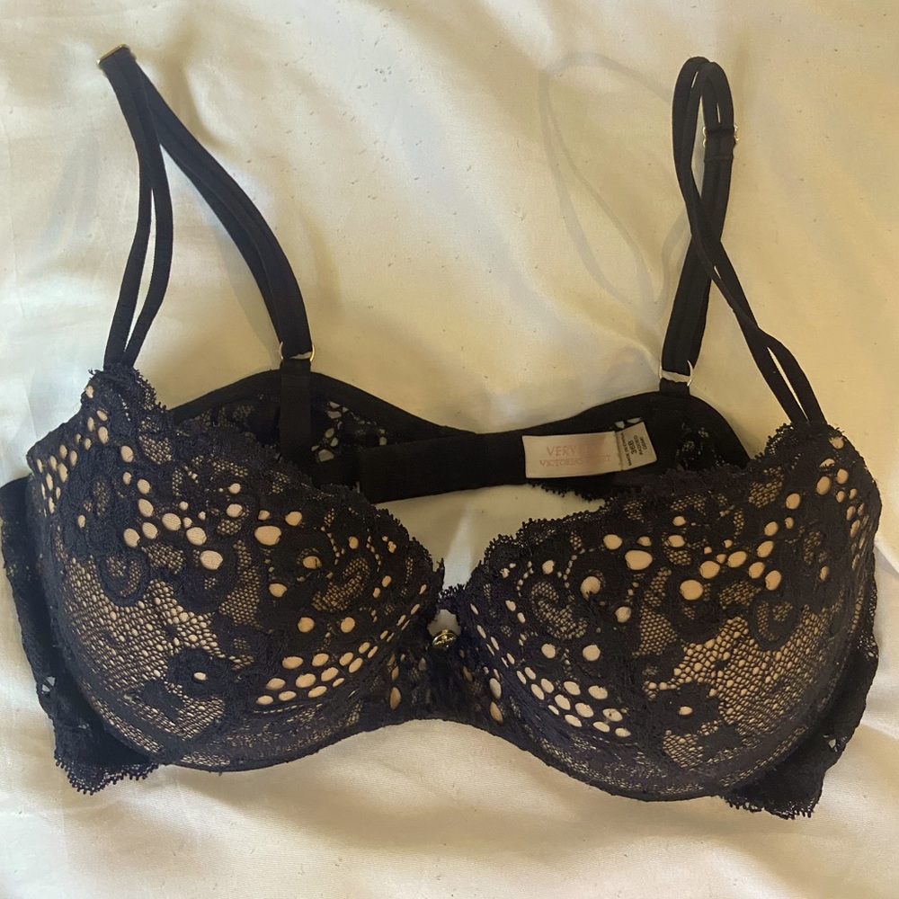 Victoria’s secret push up bra
